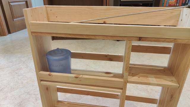 Mensola in costruzione, paratie anteriori posate per prova